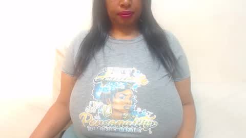 Snapshot of boobyqueen24 chatting on 05-31-26, 04:36 boobyqueen online show from 05-31-26, 04:36