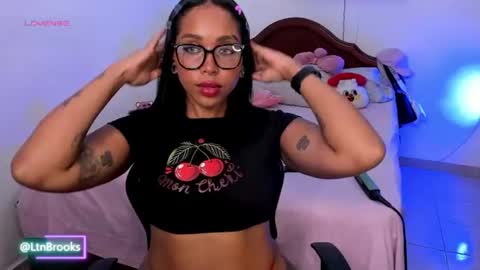 Anna Brooks  online show from 07-21-26, 09:06