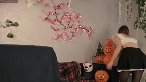 Snapshot of booozekirs_ chatting on 10-30-25, 03:52 Milena online show from 10-30-25, 03:52