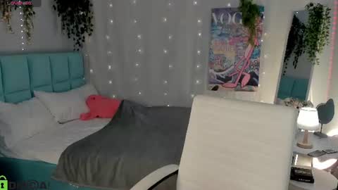 Milena online show from 07-09-26, 02:59