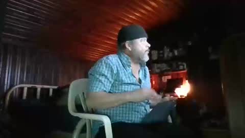 Snapshot of booshy chatting on 12-29-24, 05:42 Booshwa online show from 12-29-24, 05:42