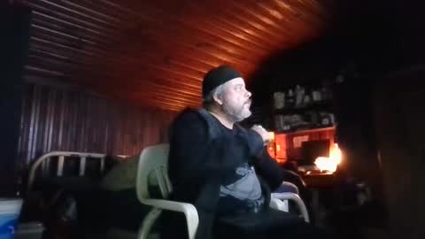 Snapshot of booshy chatting on 01-16-25, 01:27 Booshwa online show from 01-16-25, 01:27