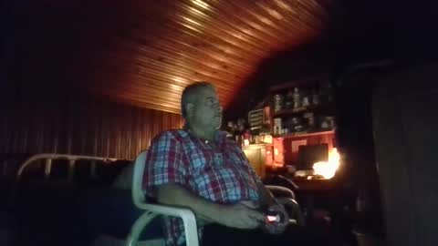 Snapshot of booshy chatting on 10-18-25, 06:05 Booshwa online show from 10-18-25, 06:05