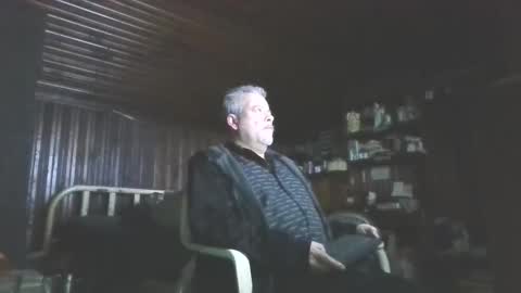 Snapshot of booshy chatting on 10-30-25, 12:45 Booshwa online show from 10-30-25, 12:45