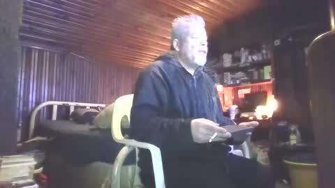 Snapshot of booshy chatting on 11-19-25, 06:35 Booshwa online show from 11-19-25, 06:35