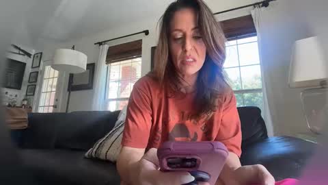 Snapshot of bootsandbarbells chatting on 10-13-25, 06:52 Josie online show from 10-13-25, 06:52