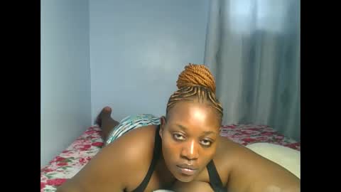 sandrah online show from 12-17-25, 05:24