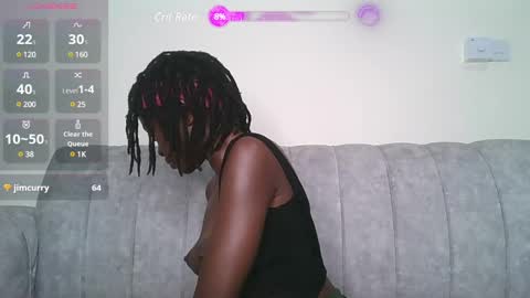 Snapshot of booty_queen001 chatting on 12-13-24, 11:06 Heather online show from 12-13-24, 11:06