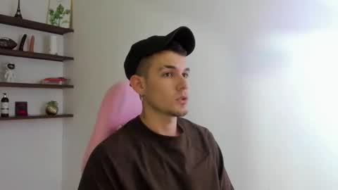 Snapshot of booyhott_ chatting on 12-14-25, 06:56 booyhott_ online show from 12-14-25, 06:56