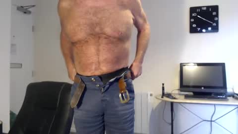 Snapshot of boppy21 chatting on 02-25-25, 10:15 Boppy21 online show from 02-25-25, 10:15