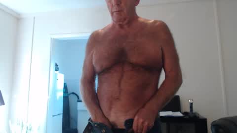 Snapshot of boppy21 chatting on 09-11-25, 03:01 Boppy21 online show from 09-11-25, 03:01