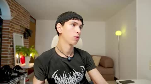 Snapshot of boream_ chatting on 02-02-26, 02:05 Bream online show from 02-02-26, 02:05