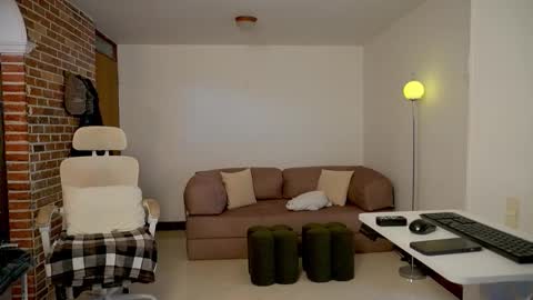 Snapshot of boream_ chatting on 03-02-26, 01:51 Bream online show from 03-02-26, 01:51