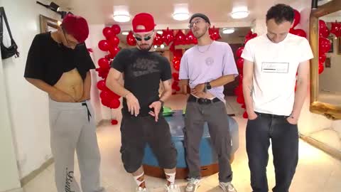 THOMAS AND DAMIAND online show from 02-22-25, 05:34