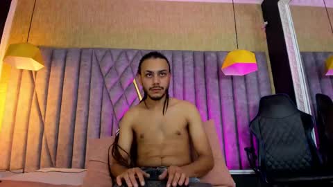 Snapshot of bossdominator1 chatting on 10-16-25, 04:46 Boss online show from 10-16-25, 04:46