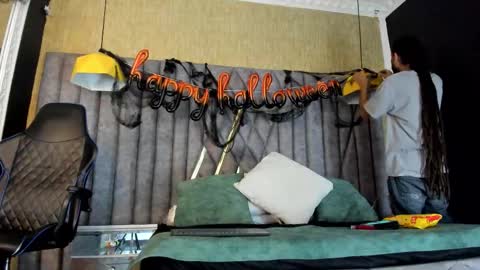 Snapshot of bossdominator1 chatting on 10-29-25, 03:31 Boss online show from 10-29-25, 03:31