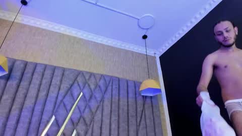 Snapshot of bossdominator1 chatting on 11-12-25, 03:18 Boss online show from 11-12-25, 03:18