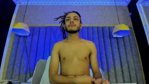 Snapshot of bossdominator1 chatting on 11-17-25, 03:23 Boss online show from 11-17-25, 03:23