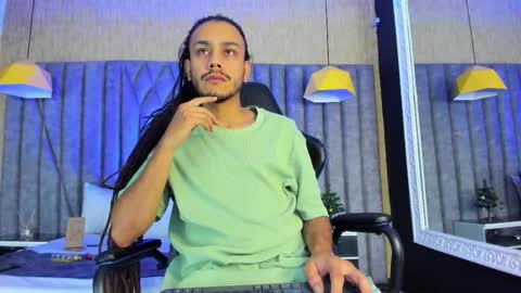 Snapshot of bossdominator1 chatting on 12-14-25, 03:56 Boss online show from 12-14-25, 03:56