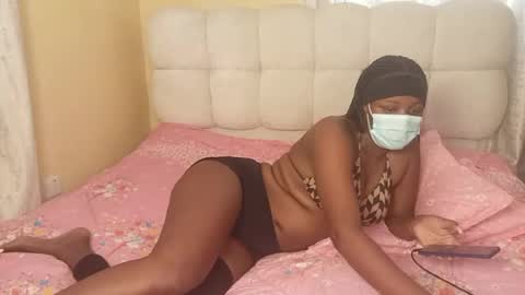Snapshot of bossetassy chatting on 06-14-26, 11:34 bossetassy online show from 06-14-26, 11:34