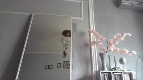 Bossy online show from 04-21-26, 11:38