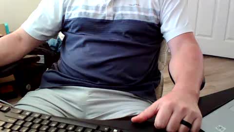 Snapshot of bourbonman144 chatting on 11-11-25, 07:25 bourbonman144 online show from 11-11-25, 07:25