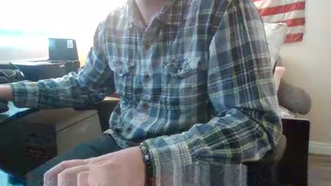 Snapshot of bourbonman144 chatting on 11-12-25, 09:03 bourbonman144 online show from 11-12-25, 09:03