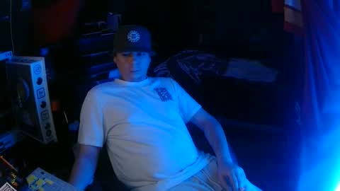 Snapshot of bowerboi1217 chatting on 11-30-25, 03:10 Bowerboi1217 online show from 11-30-25, 03:10