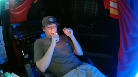 Snapshot of bowerboi1217 chatting on 12-04-25, 09:01 Bowerboi1217 online show from 12-04-25, 09:01