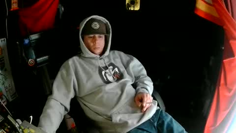 Bowerboi1217 online show from 05-17-26, 06:55
