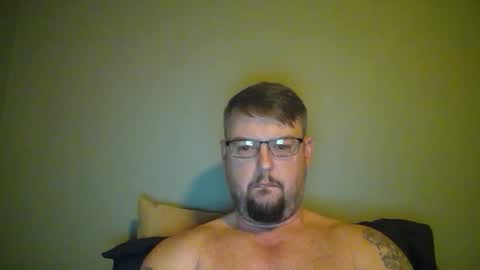 bowtieguy84 online show from 04-15-26, 02:18