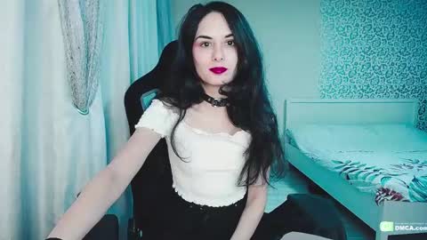 Helen  online show from 12-18-24, 02:49