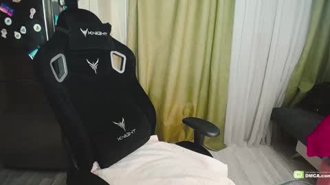 Helen  online show from 01-29-25, 06:39