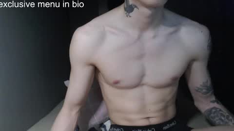 boxman556990 online show from 04-24-26, 04:09