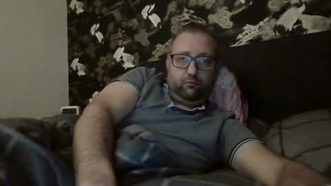 Snapshot of boy27weert chatting on 12-18-24, 08:57 Nope online show from 12-18-24, 08:57