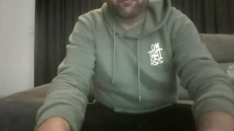 Snapshot of boy27weert chatting on 11-18-25, 08:13 Nope online show from 11-18-25, 08:13