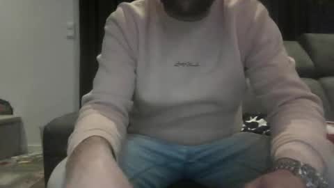 Snapshot of boy27weert chatting on 11-28-25, 10:34 Nope online show from 11-28-25, 10:34