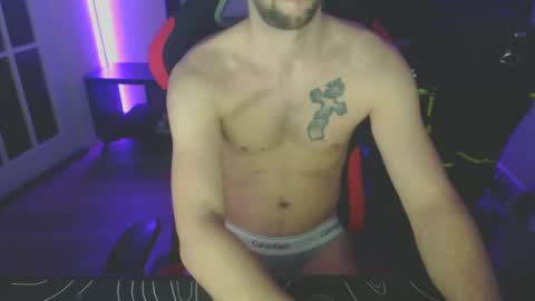 boy_t0y89 online show from 02-17-25, 06:15