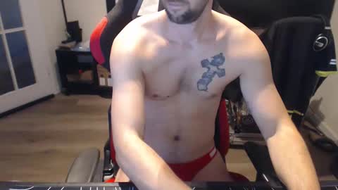 boy_t0y89 online show from 10-22-25, 07:19