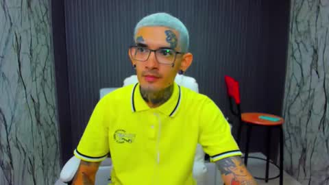 Snapshot of boy_tatto77 chatting on 12-17-25, 08:26 boy_tatto77 online show from 12-17-25, 08:26