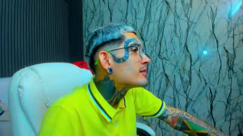 Snapshot of boy_tatto77 chatting on 02-07-26, 06:22 boy_tatto77 online show from 02-07-26, 06:22