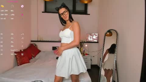 Snapshot of boyaiu390qn chatting on 06-11-26, 08:12 Hey Stella is here Lets have some fun3 free control in premium pvt online show from 06-11-26, 08:12