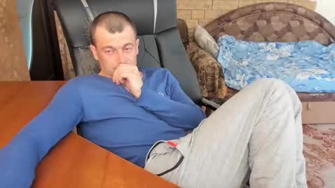 BoyApollon online show from 04-18-26, 06:50