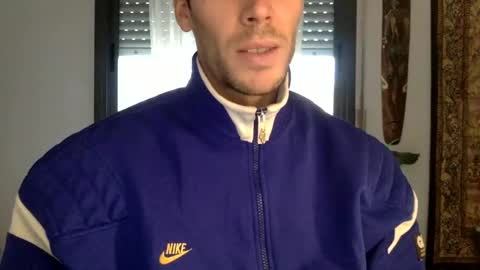 Snapshot of boybcn94 chatting on 12-15-25, 03:27 boybcn94 online show from 12-15-25, 03:27