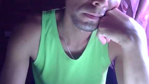 Snapshot of boycumlatino21 chatting on 05-18-26, 02:01 Boy online show from 05-18-26, 02:01