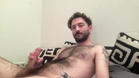 Snapshot of boyfriend_shrapnel chatting on 12-15-24, 04:59 boyfriend_shrapnel online show from 12-15-24, 04:59