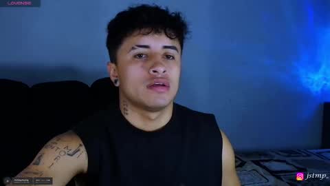 Snapshot of boylatin_777 chatting on 11-06-25, 06:31 miguel online show from 11-06-25, 06:31