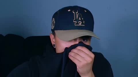 Snapshot of boylatin_777 chatting on 11-20-25, 07:57 miguel online show from 11-20-25, 07:57