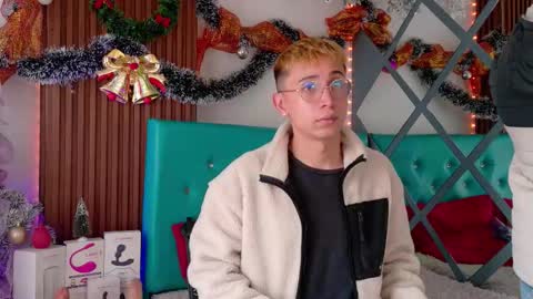 Snapshot of boys_2_play chatting on 12-03-25, 01:09 Axel Chris online show from 12-03-25, 01:09