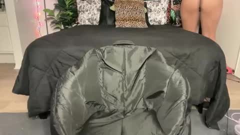 Puddin online show from 12-16-25, 04:17